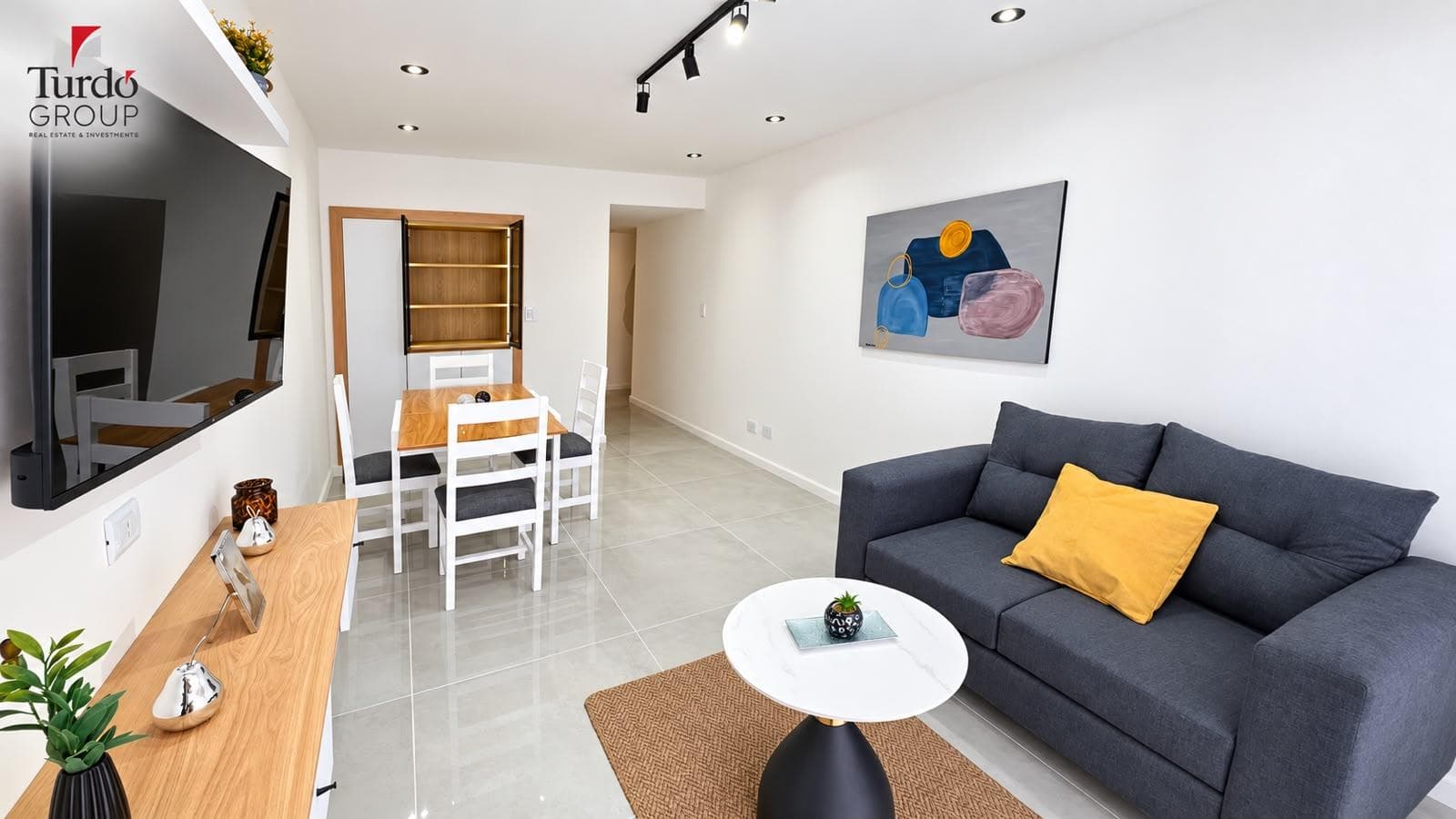 VENTA 2 AMBIENTES CON DEPENDENCIA, BALCÓN Y VISTA LATERAL AL MAR | ZONA PLAZA COLÓN / CENTRO